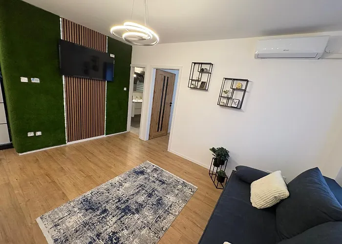 Belvaros Kincse * Ντέμπρετσεν