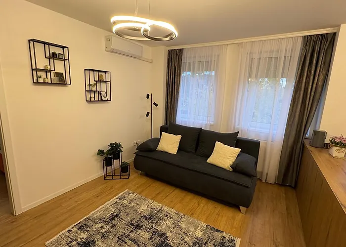 Belvaros Kincse * Ντέμπρετσεν